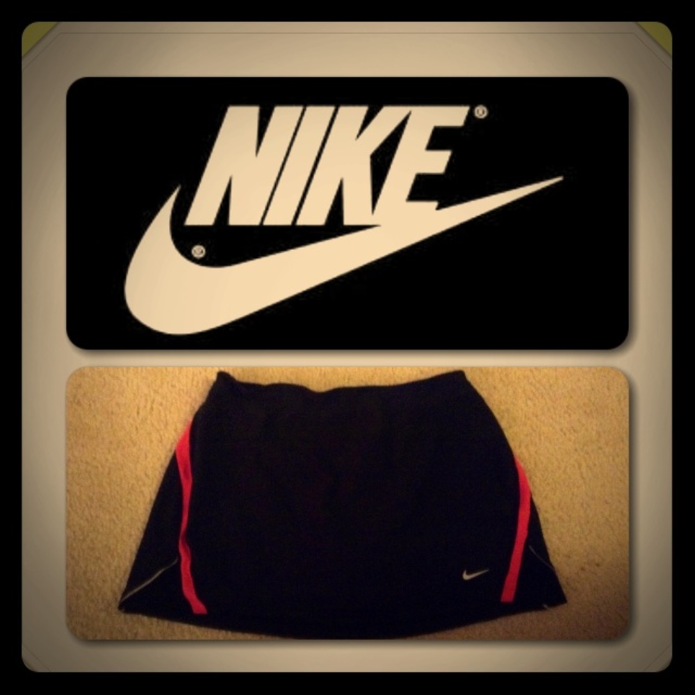 Black Nike-Dri-Fit skhort ⭐